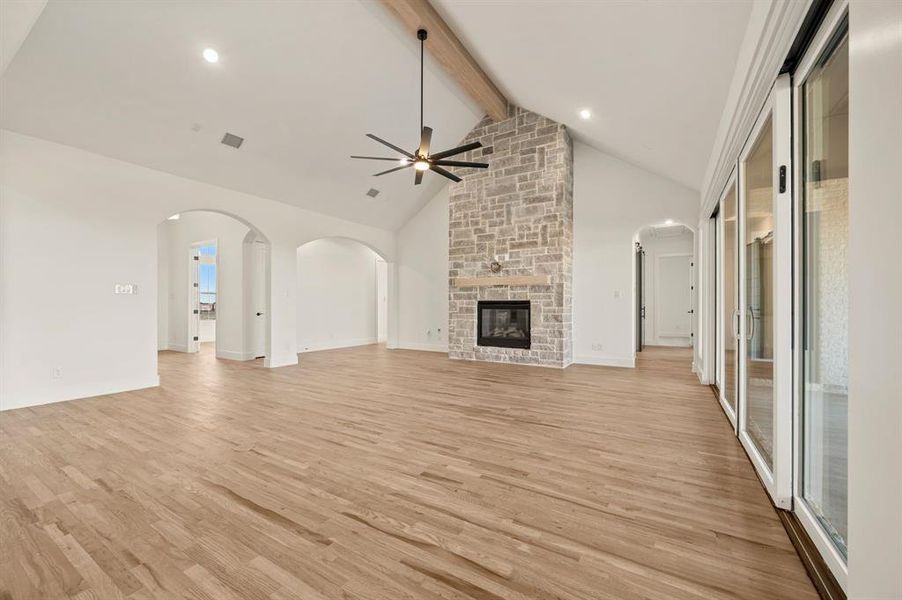 Spacious, unfurnished interior of a new home in , Haslet (Image 23).