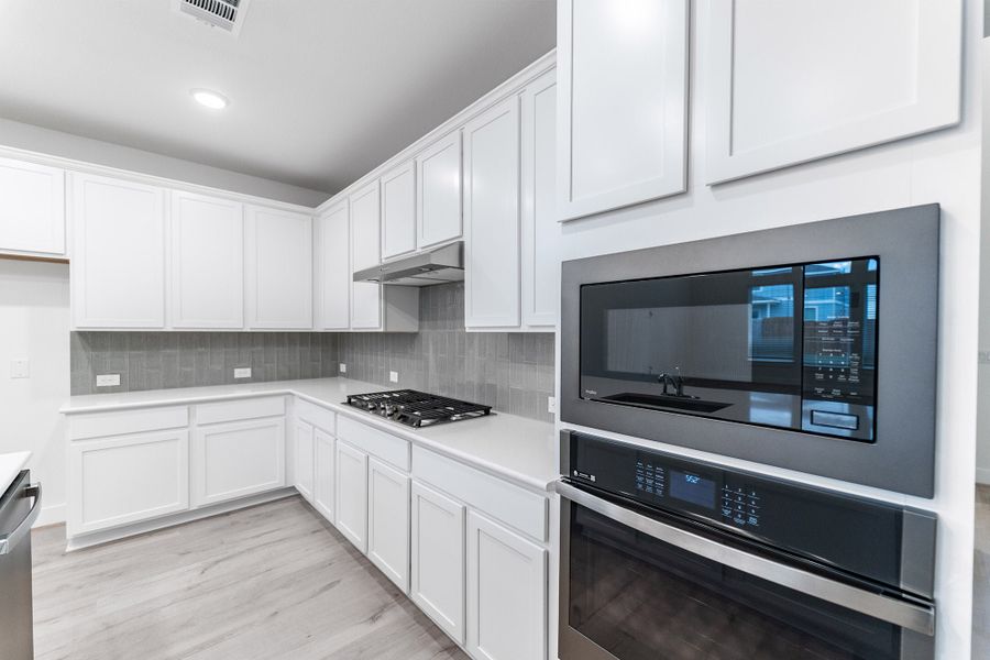 Furnished interior view inside a new home in Santa Rita Ranch, Liberty Hill (Image 5).