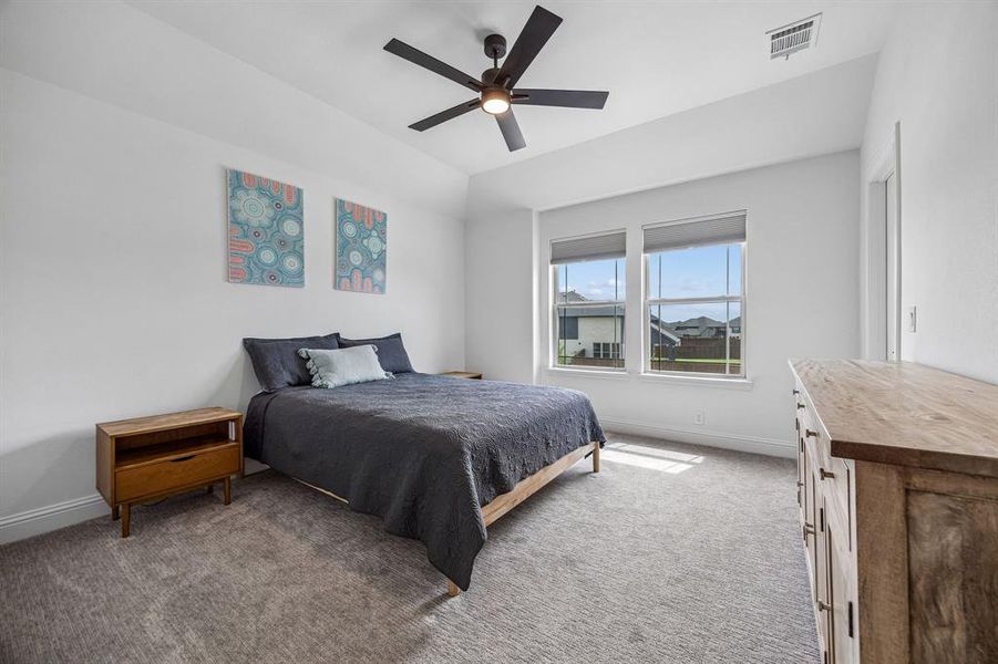 Furnished interior view inside a new home in , Prosper (Image 34).