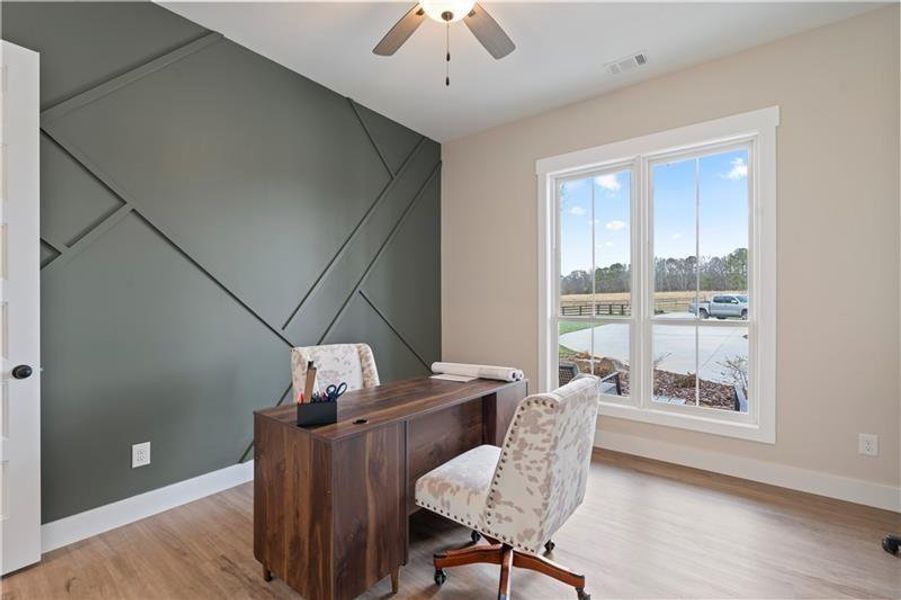 Furnished interior view inside a new home in , Temple (Image 27).