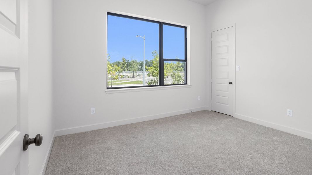 Spacious, unfurnished interior of a new home in Artavia, Conroe (Image 12).
