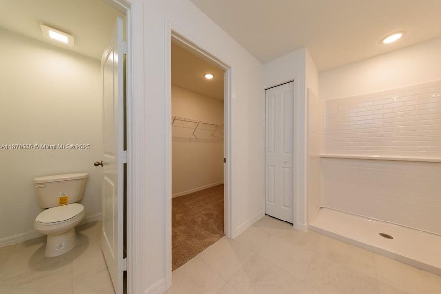 Furnished interior view inside a new home in , Lehigh Acres (Image 5). Furnished interior view inside a new home in , Lehigh Acres (Image 5).