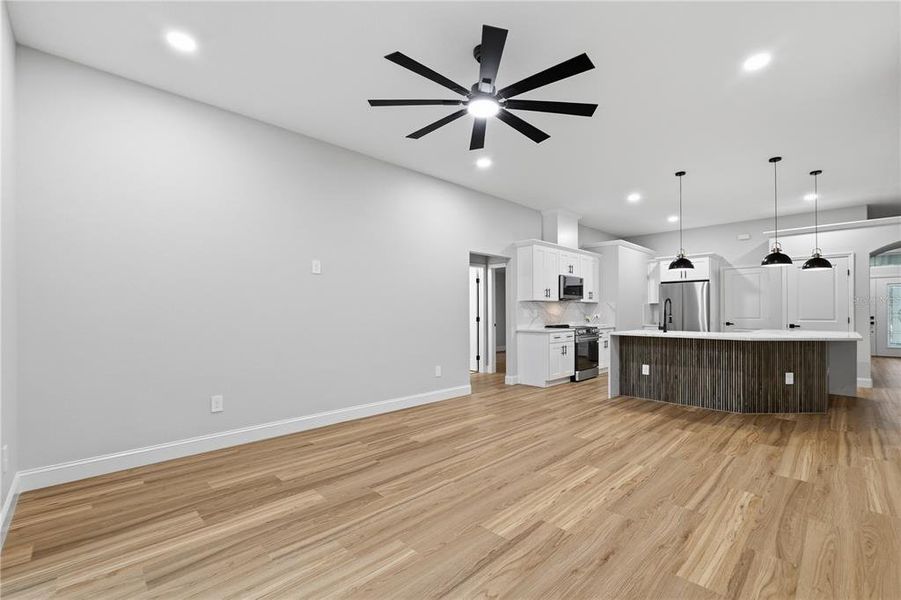 Spacious, unfurnished interior of a new home in , Webster (Image 32).