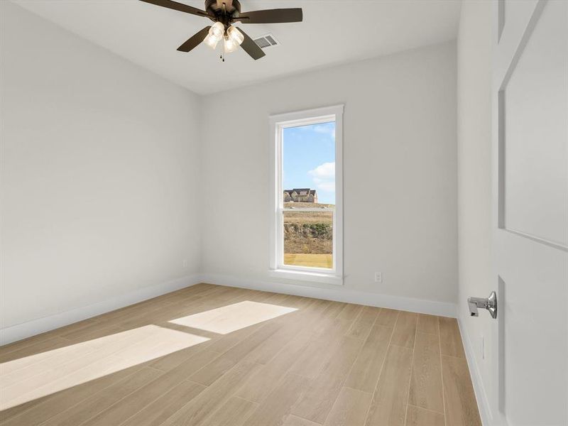 Spacious, unfurnished interior of a new home in , Fort Worth (Image 12).