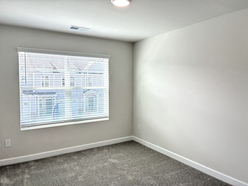 Spacious, unfurnished interior of a new home in Holly Ridge, Greenville (Image 14). Spacious, unfurnished interior of a new home in Holly Ridge, Greenville (Image 14).