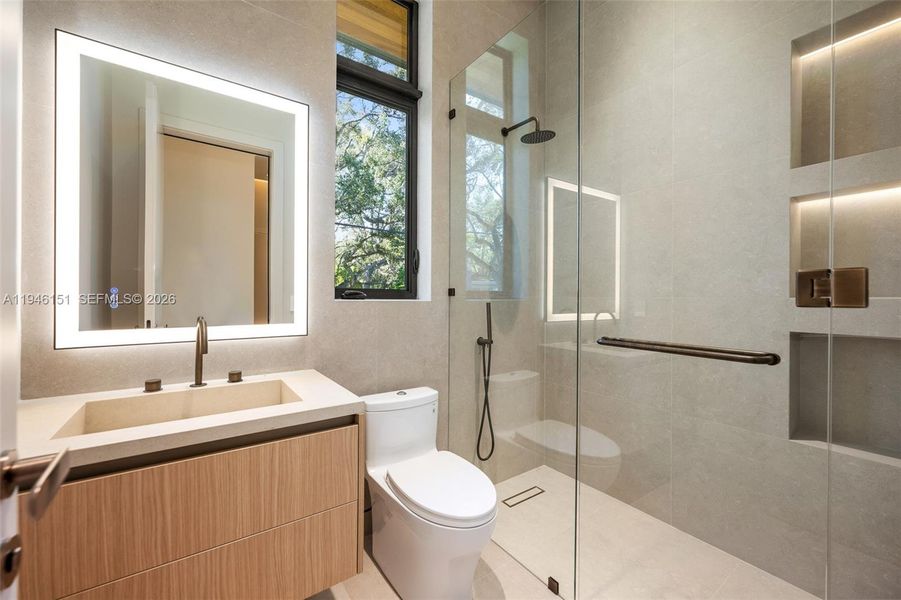 Furnished interior view inside a new home in , Pinecrest (Image 55).