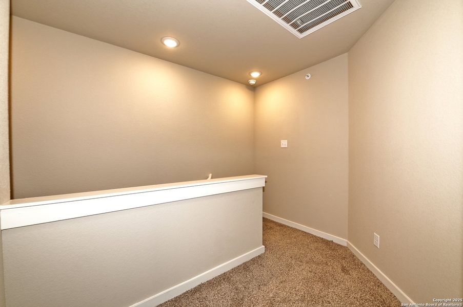 Image 39 of a home in .