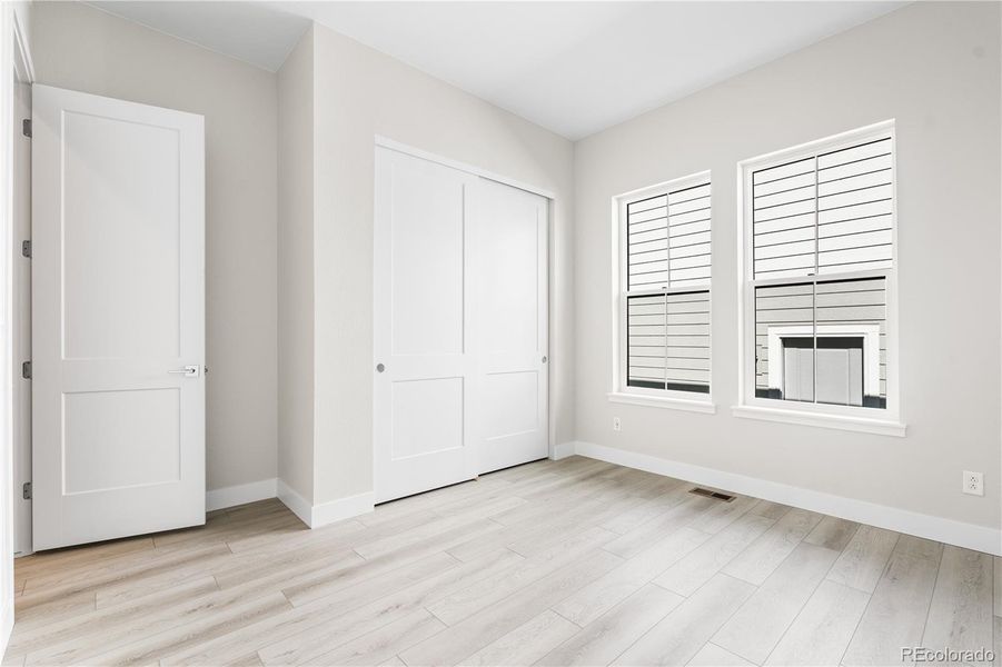 Spacious, unfurnished interior of a new home in Reflection at Solstice, Littleton (Image 20).