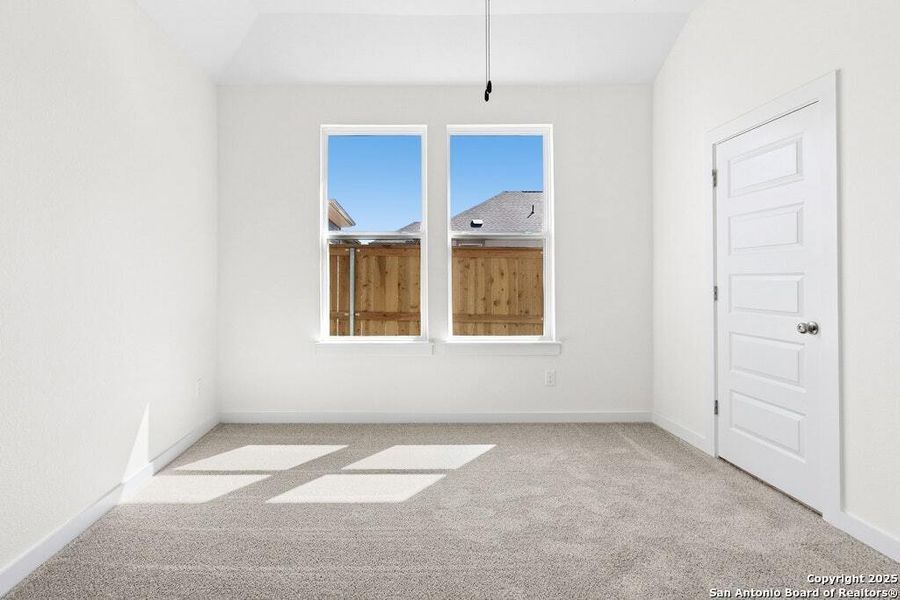 Spacious, unfurnished interior of a new home in Mayfair, New Braunfels (Image 16).