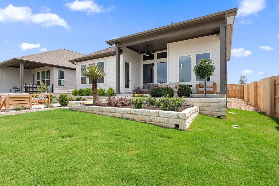 Representative exterior details of a home built from the McKinney by Tri Pointe Homes in Park Central, Georgetown (Image 4).