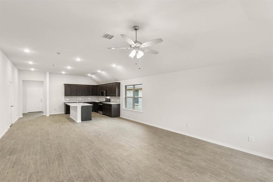 2841 Hay-Living Room-2 2841 Hay-Living Room-2
