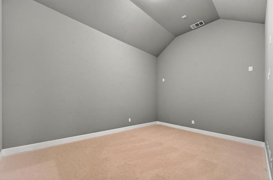 Spacious, unfurnished interior of a new home in The Parks at Wilson Creek, Celina (Image 18).