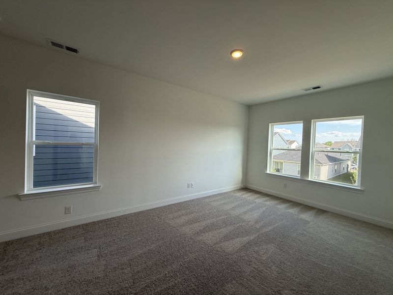 Spacious, unfurnished interior of a new home in Nexus – Park Collection, Gallatin (Image 7). Spacious, unfurnished interior of a new home in Nexus – Park Collection, Gallatin (Image 7).