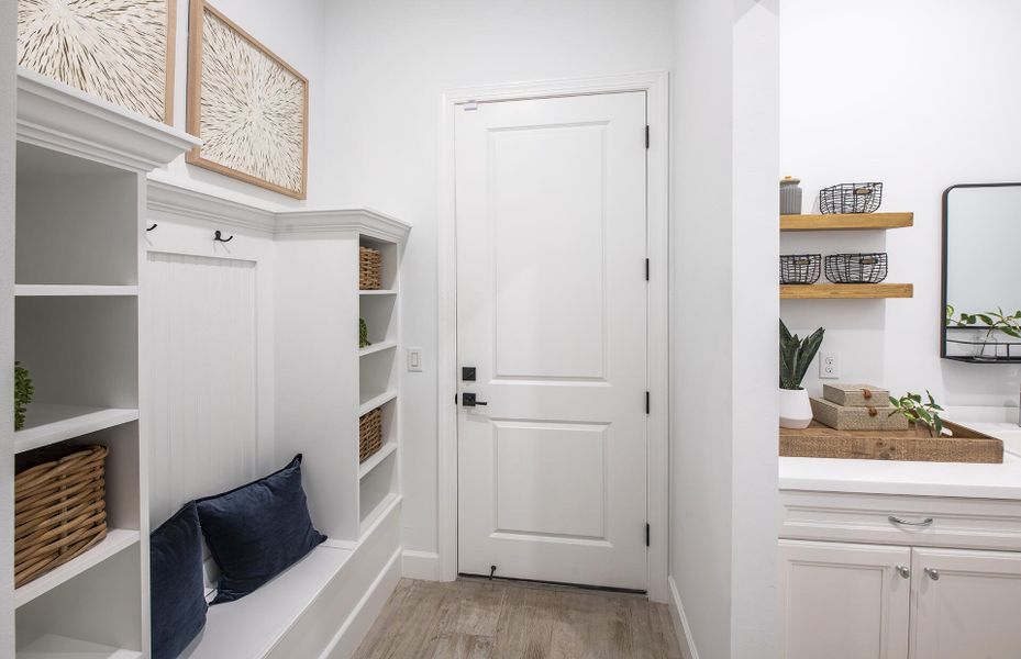 Handy Nook to create your own version of our Drop Zone pictured.