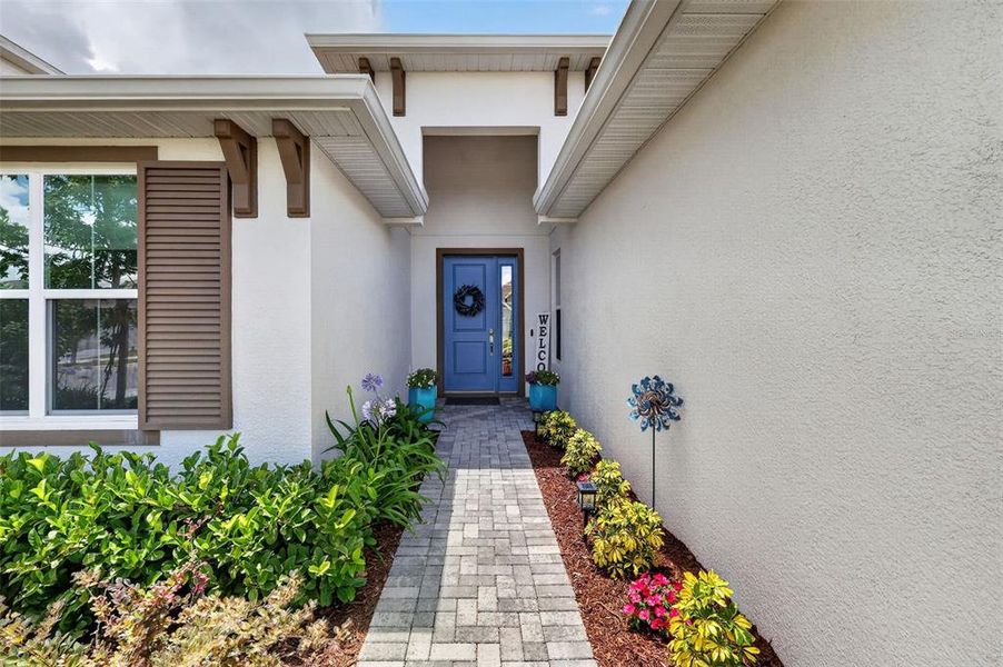 Exterior details and patio area of a home in , Mount Dora (Image 30).