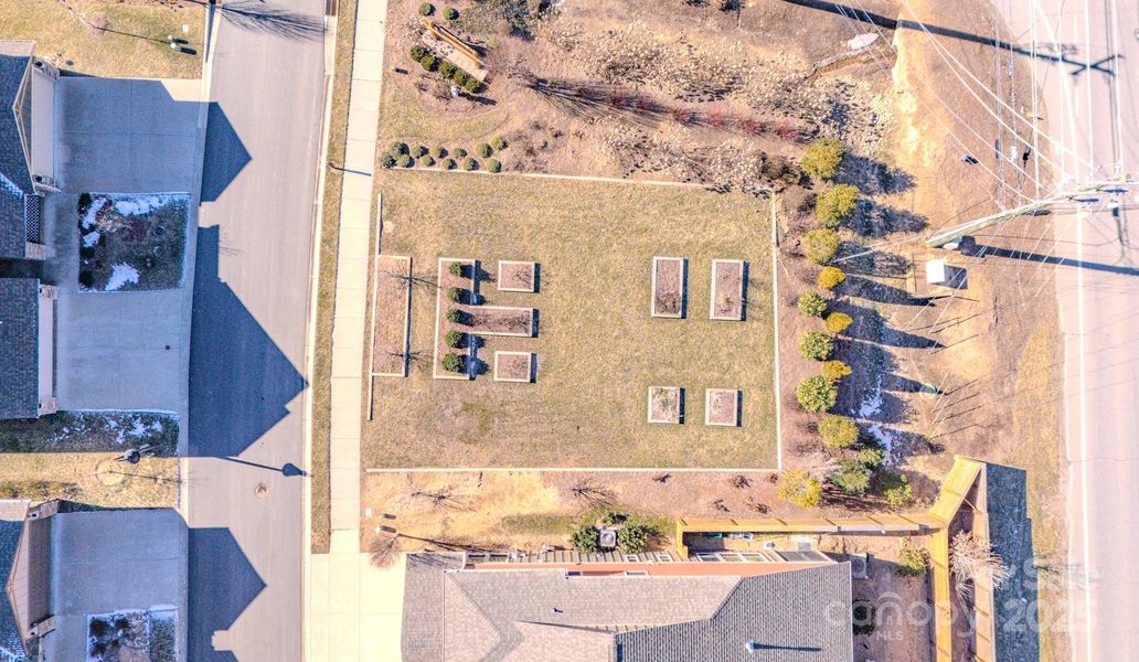 Image 37 of a home in .