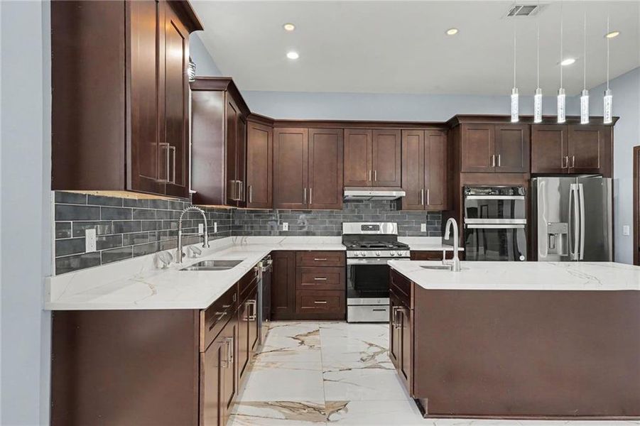 Furnished interior view inside a new home in , Grayson (Image 5).