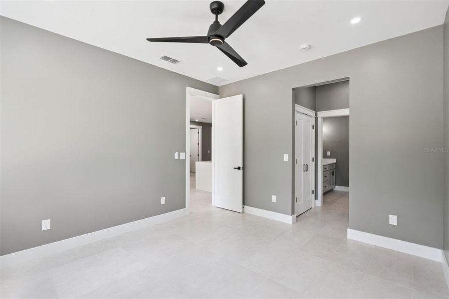 Spacious, unfurnished interior of a new home in , Apopka (Image 23).