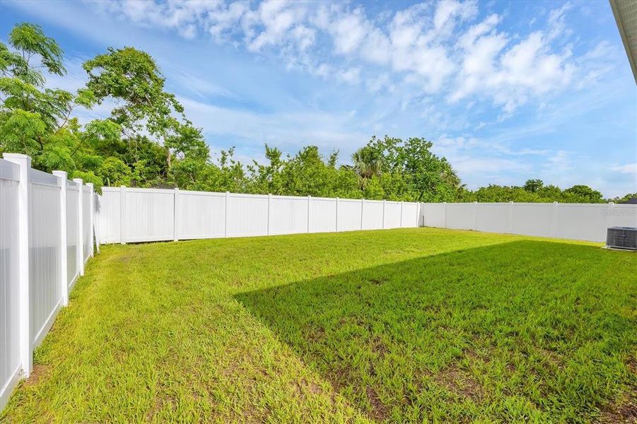 Front exterior of a new home in Glen Creek, Bradenton, FL, highlighting curb appeal (Image 21).