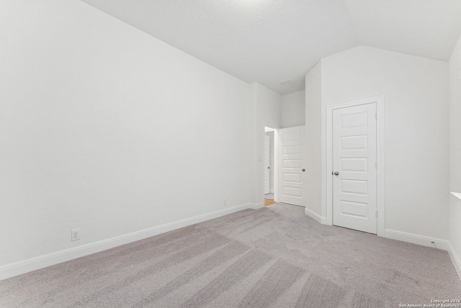Spacious, unfurnished interior of a new home in Davis Ranch 50', San Antonio (Image 33).