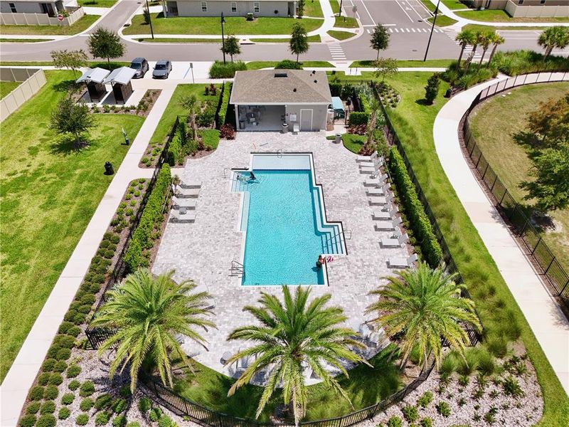 Community amenities in Windrose, Apopka (Image 27).