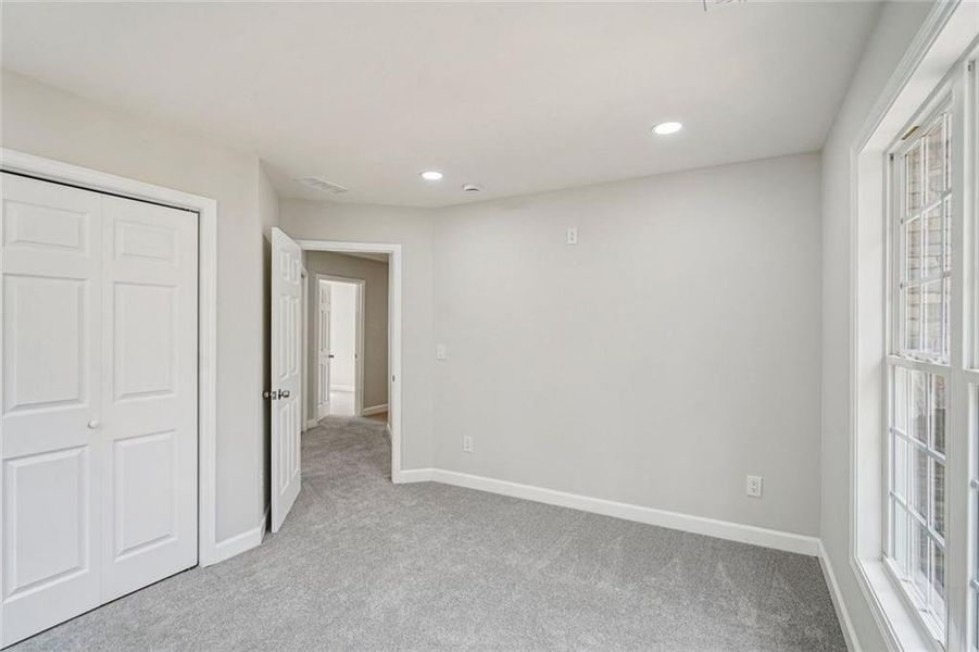 Spacious, unfurnished interior of a new home in , Grayson (Image 34).