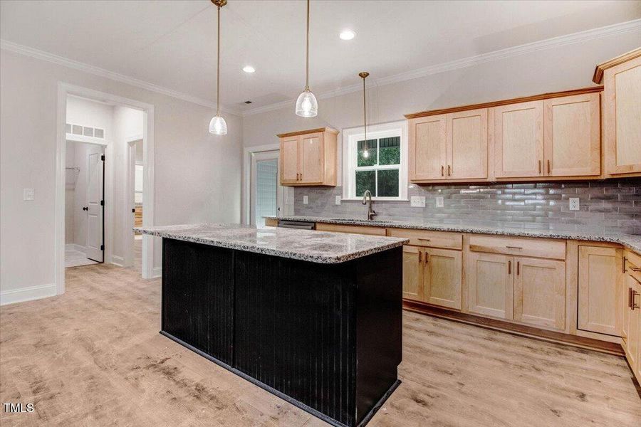 12-283 Paul Hare Rd-12