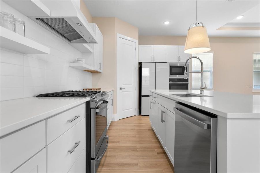 Furnished interior view inside a new home in , Winter Garden (Image 11).