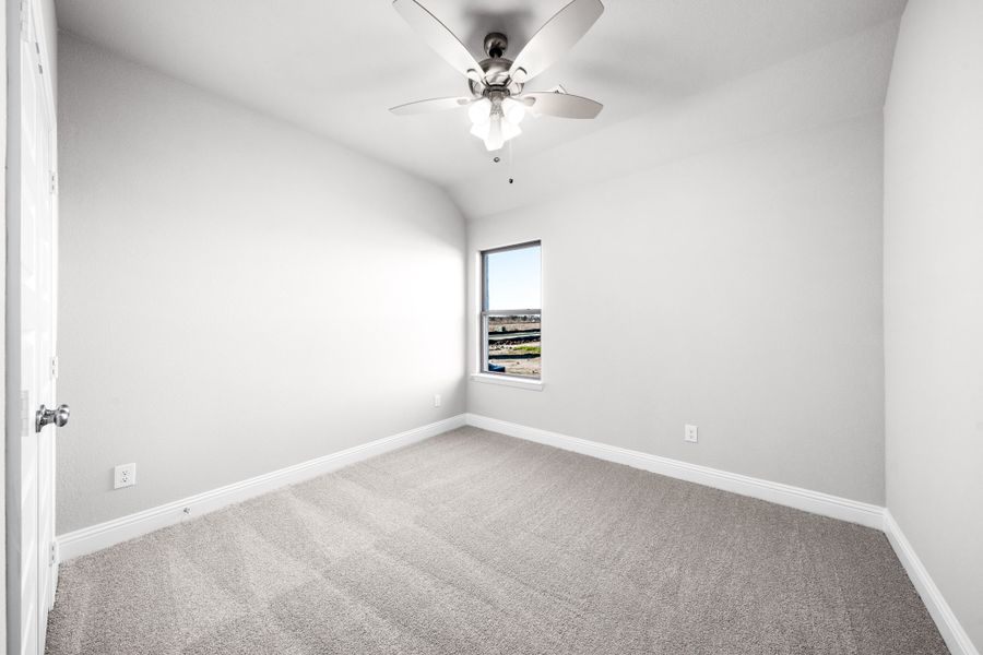 Spacious, unfurnished interior of a new home in Forest Ridge Estates, Greenville (Image 33).