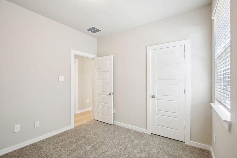 Photo is not of the actual home but is an inspirational photo of builder’s model home and may depict options, furnishings, and/or decorator features that are not included.