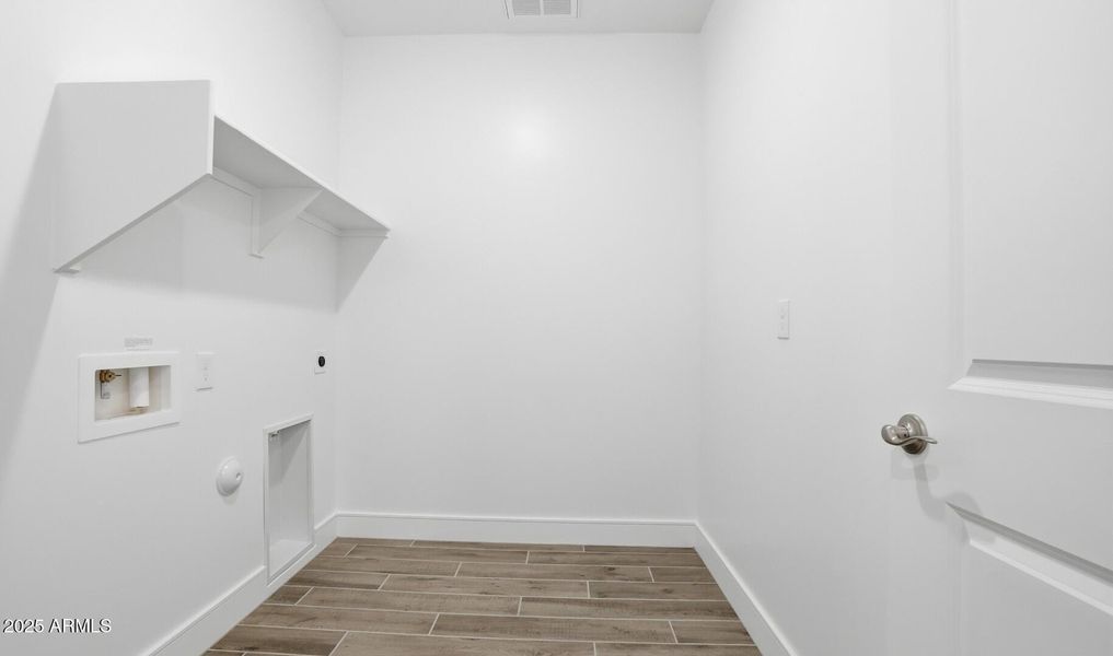Viviendo Lot #7 Laundry Room (Large) Viviendo Lot #7 Laundry Room (Large)