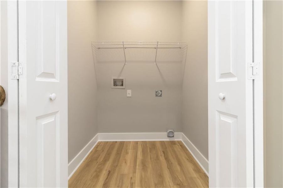 Spacious, unfurnished interior of a new home in , Atlanta (Image 49).