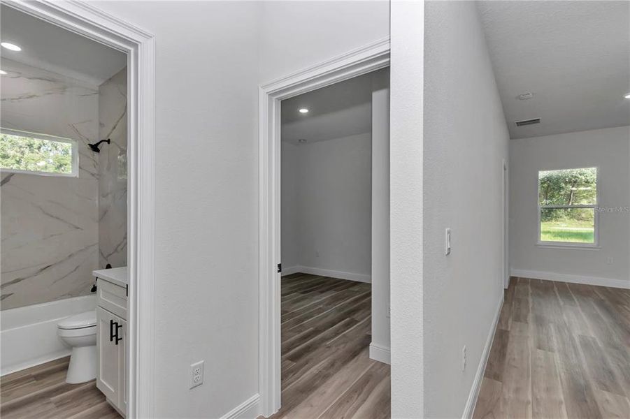 Furnished interior view inside a new home in , Dunnellon (Image 11).