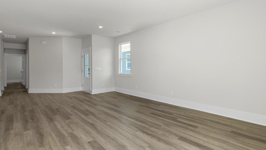 Spacious, unfurnished interior of a new home in Indigo Preserve Townhomes, Leland (Image 13).