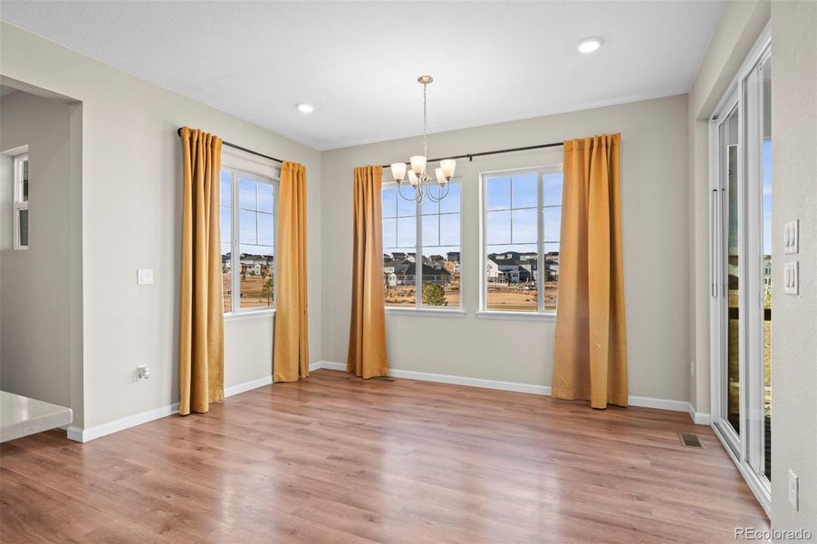 Spacious, unfurnished interior of a new home in , Aurora (Image 26).