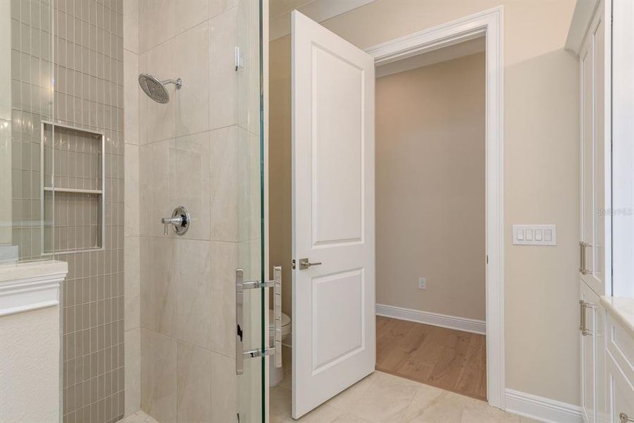 Image 43 of a home in .