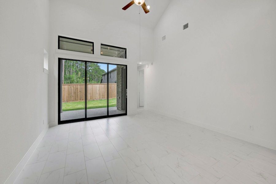 Spacious, unfurnished interior of a new home in The Highlands - Grove Collection, Porter (Image 31).