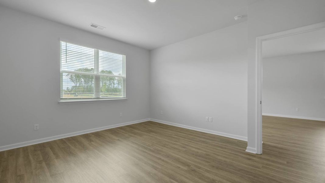 Spacious, unfurnished interior of a new home in Pineview North, Summerville (Image 15).