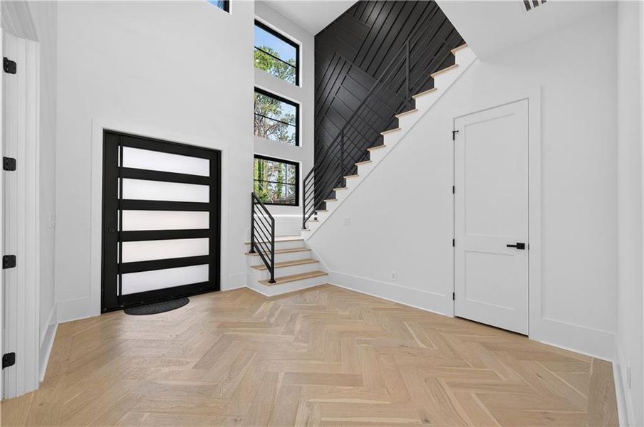 Spacious, unfurnished interior of a new home in , Atlanta (Image 45).