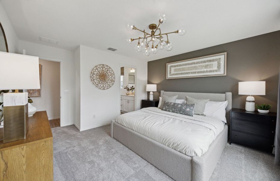 Furnished interior view inside a new home in Elizabeth Creek, Fort Worth (Image 11).
