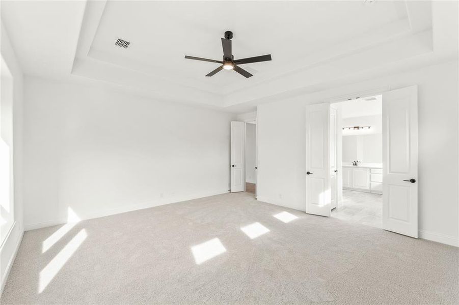 Spacious, unfurnished interior of a new home in Crystal Lake Estates, Red Oak (Image 28).