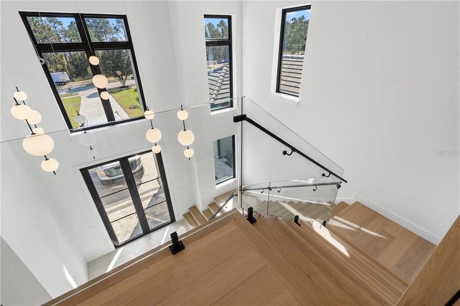 Furnished interior view inside a new home in , Montverde (Image 17).