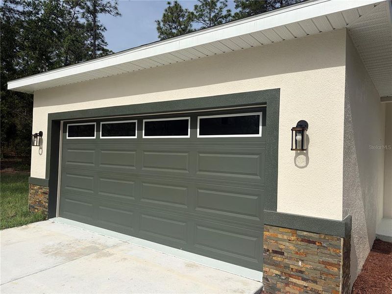 Exterior details and patio area of a home in , Ocala (Image 4). Exterior details and patio area of a home in , Ocala (Image 4).