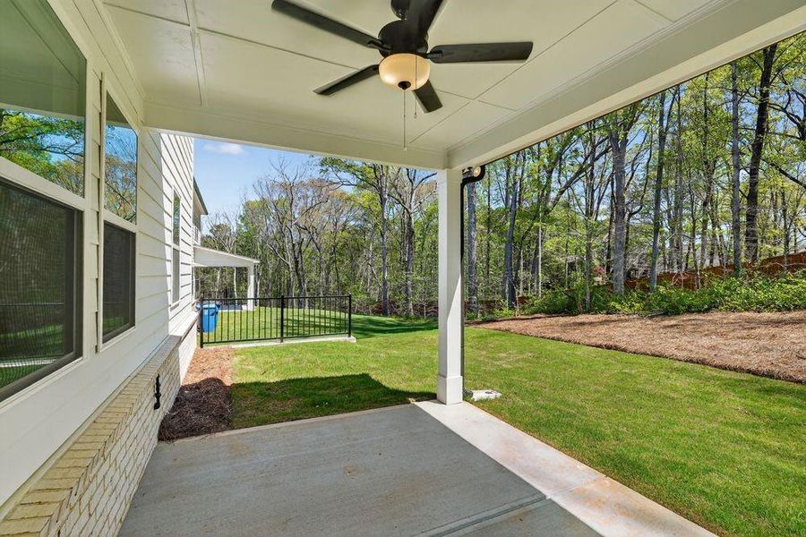 Exterior details and patio area of a home in Bailey Fence, Dacula (Image 3).