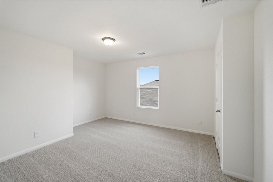 Spacious, unfurnished interior of a new home in Colony at Pinehurst, Pinehurst (Image 52).