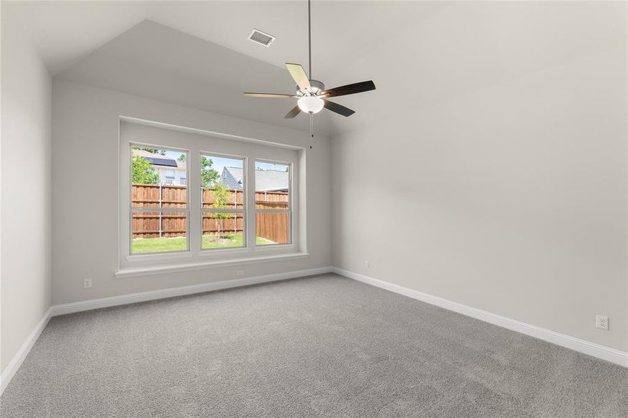 Spacious, unfurnished interior of a new home in Lake Shore Village, Rowlett (Image 17).