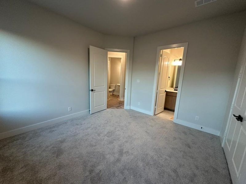 Spacious, unfurnished interior of a new home in Fannin Ranch, Leonard (Image 12). Spacious, unfurnished interior of a new home in Fannin Ranch, Leonard (Image 12).