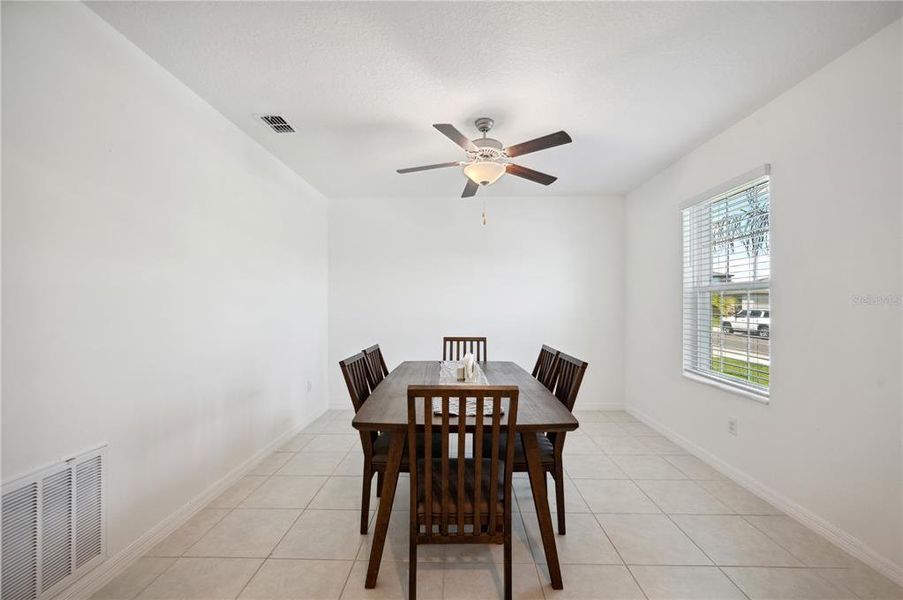 Furnished interior view inside a new home in , Plant City (Image 17).
