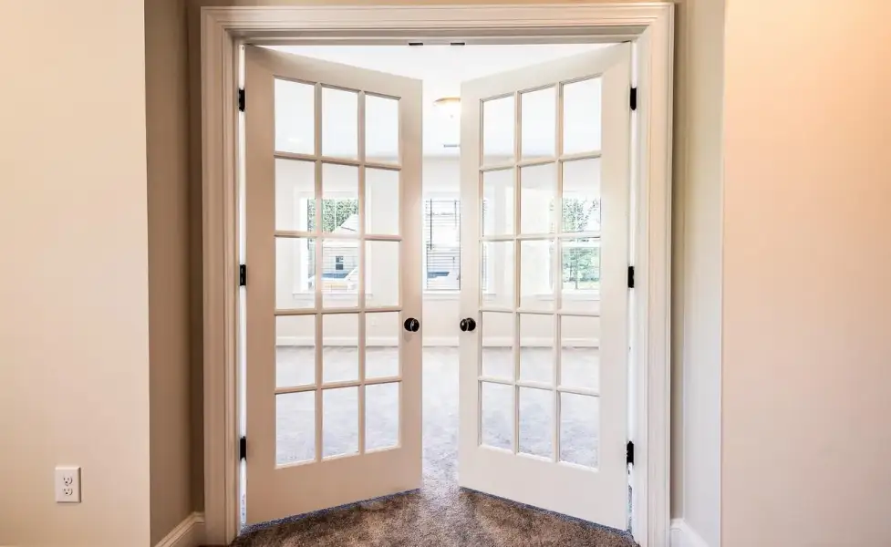 Representative unfurnished interior of a home built from the Pinehurst by Greybrook Homes in Shepherds Trace, Clover (Image 16).