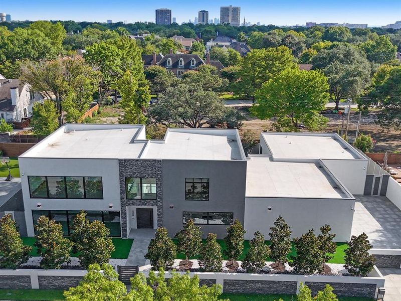 Image 20 of a home in .